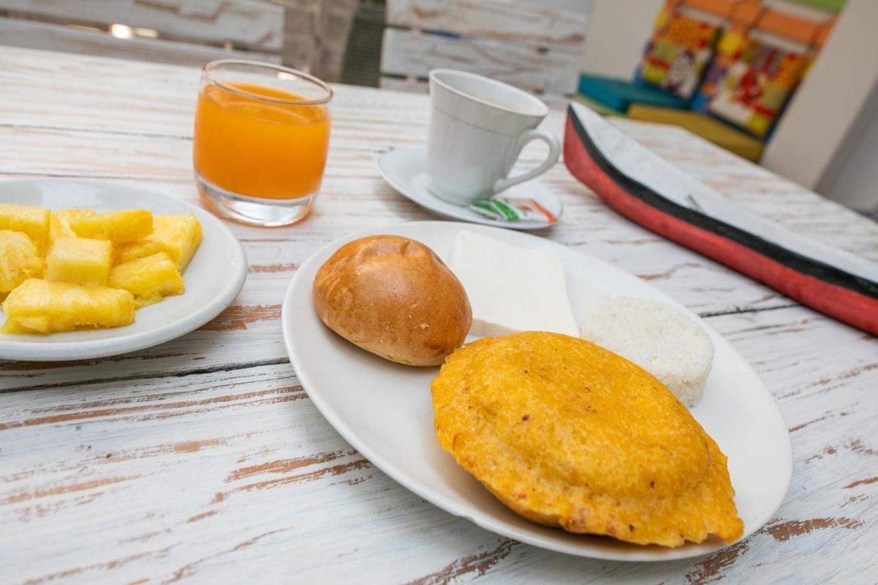 Hotel Bonavento Cartagena Екстериор снимка